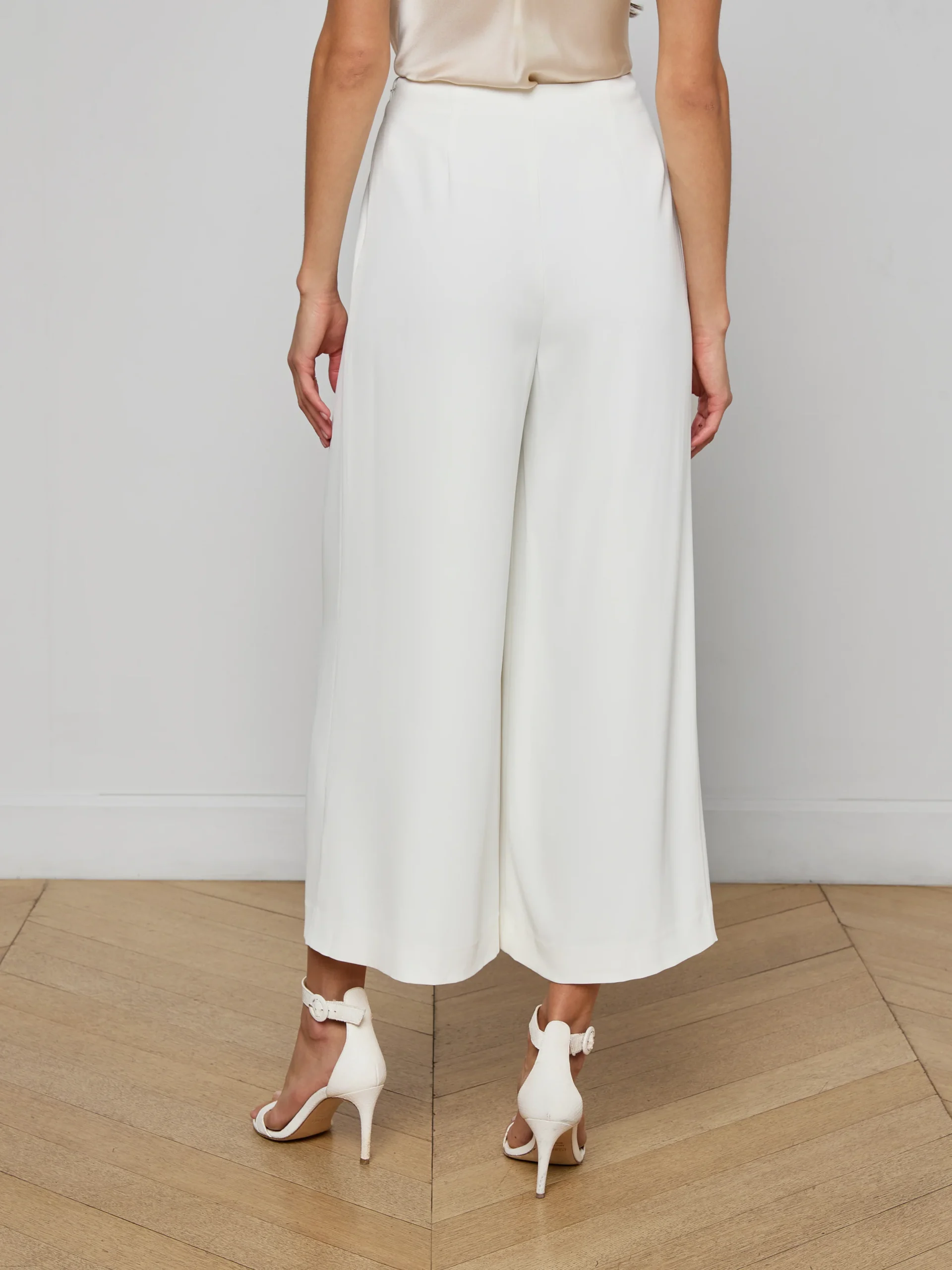 Novalynn Cropped Pleated Pant