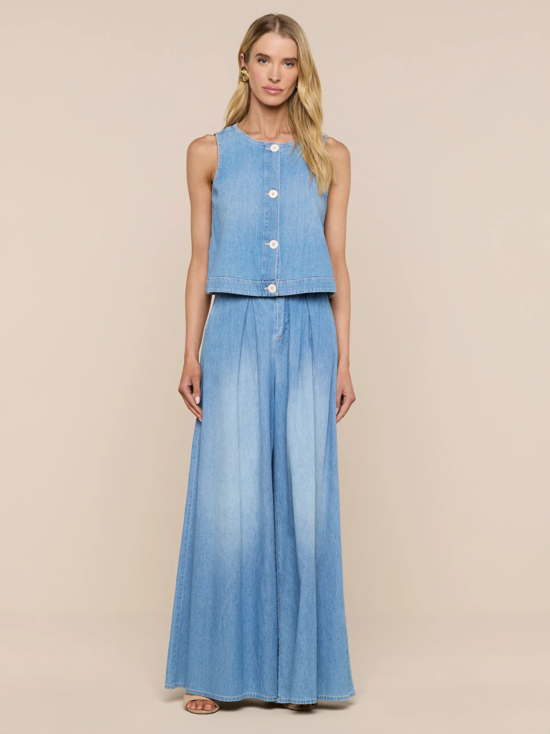 Foster Top