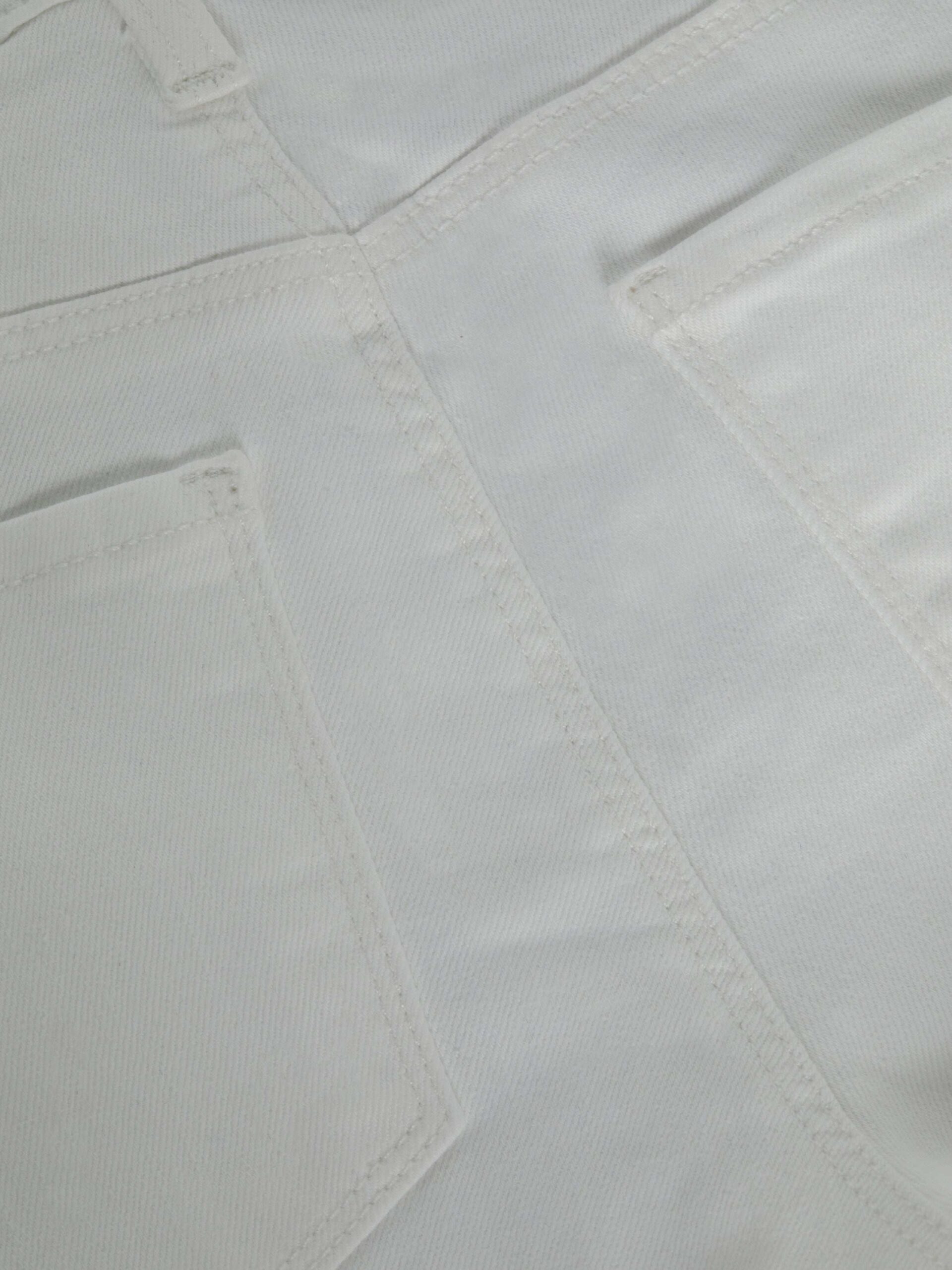 Sneeki Low-Rise Straight-Leg Jean