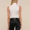 12117-ceci-sleeveless-turtleneck-5.webp Ceci Sleeveless Turtleneck