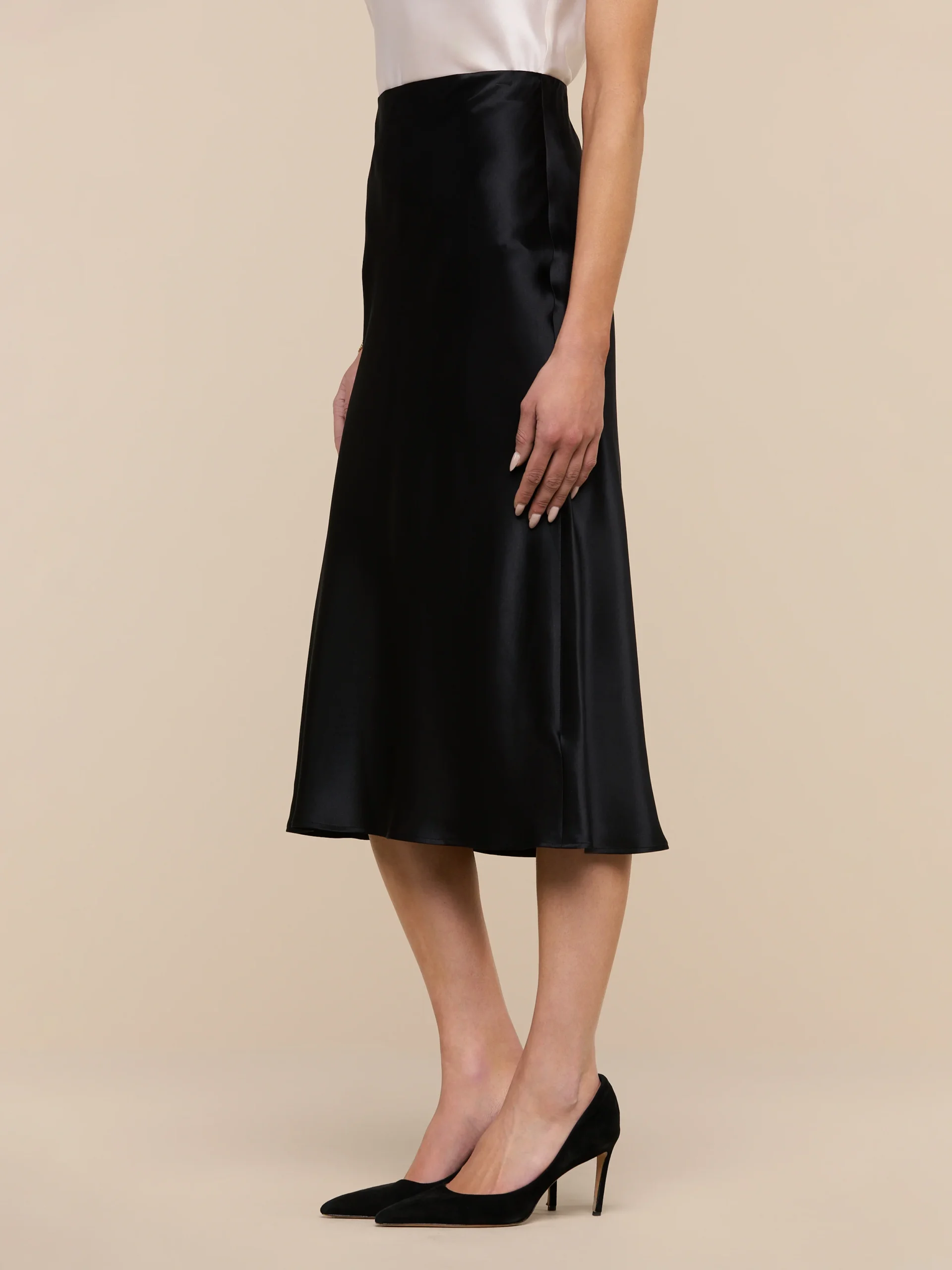 12906-perin-silk-midi-skirt-3.webp Perin Silk Midi Skirt