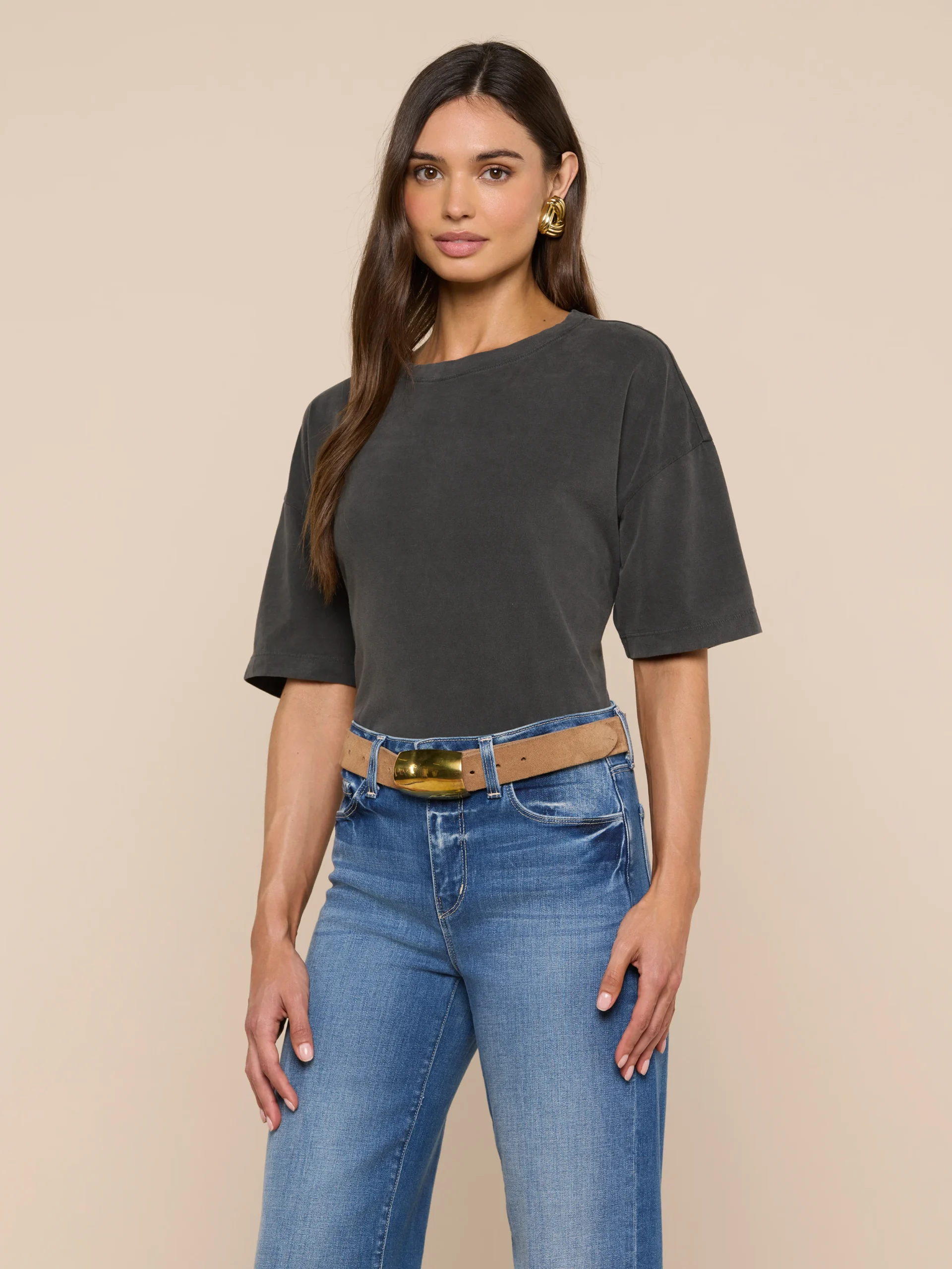 2106-daria-oversized-cropped-tee-3.webp Daria Oversized Cropped Tee