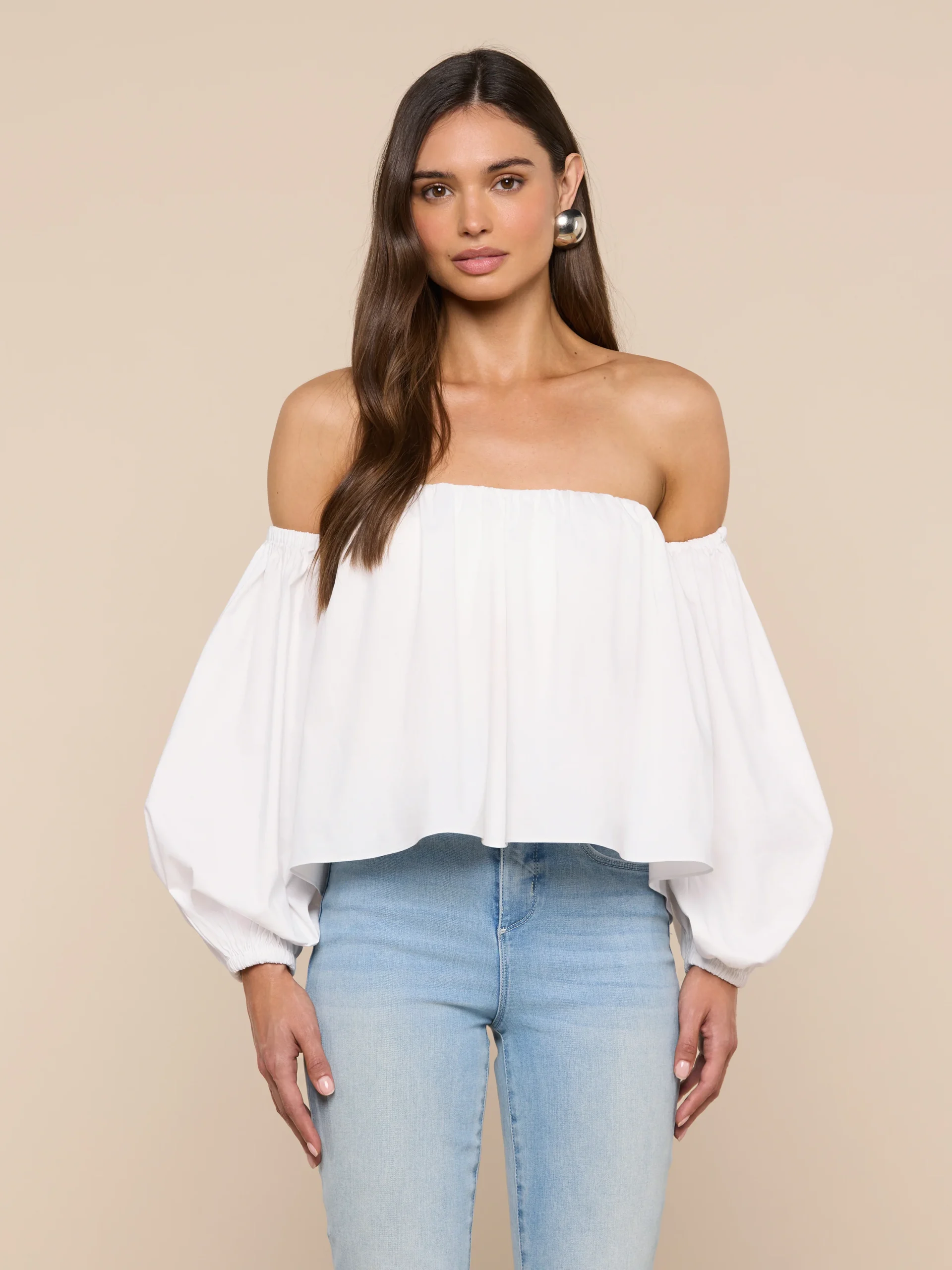 2319-sarai-off-the-shoulder-top-1.webp Sarai Off-the-Shoulder Top