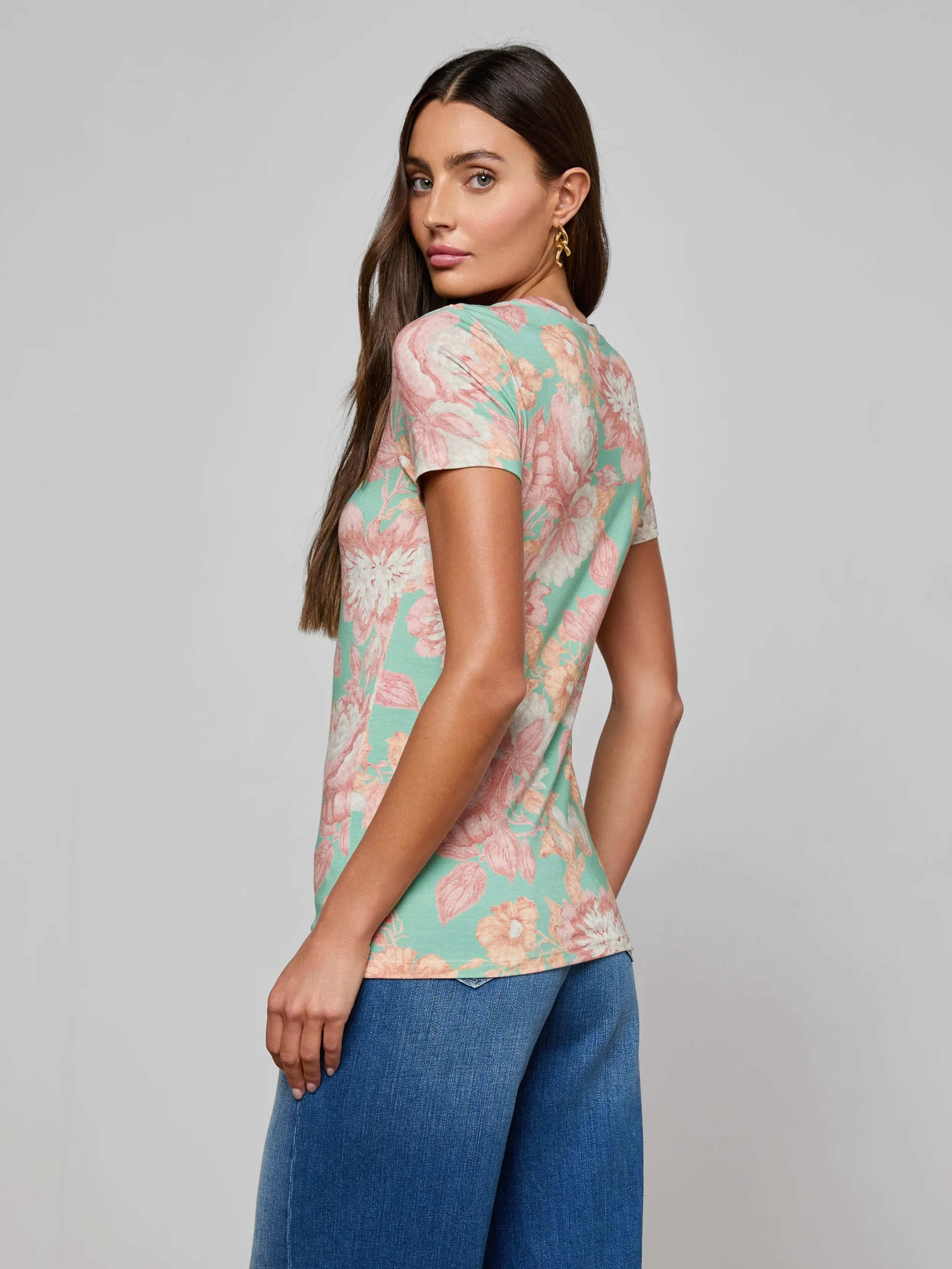 3176-ressi-fitted-tee-5.webp Ressi Fitted Tee