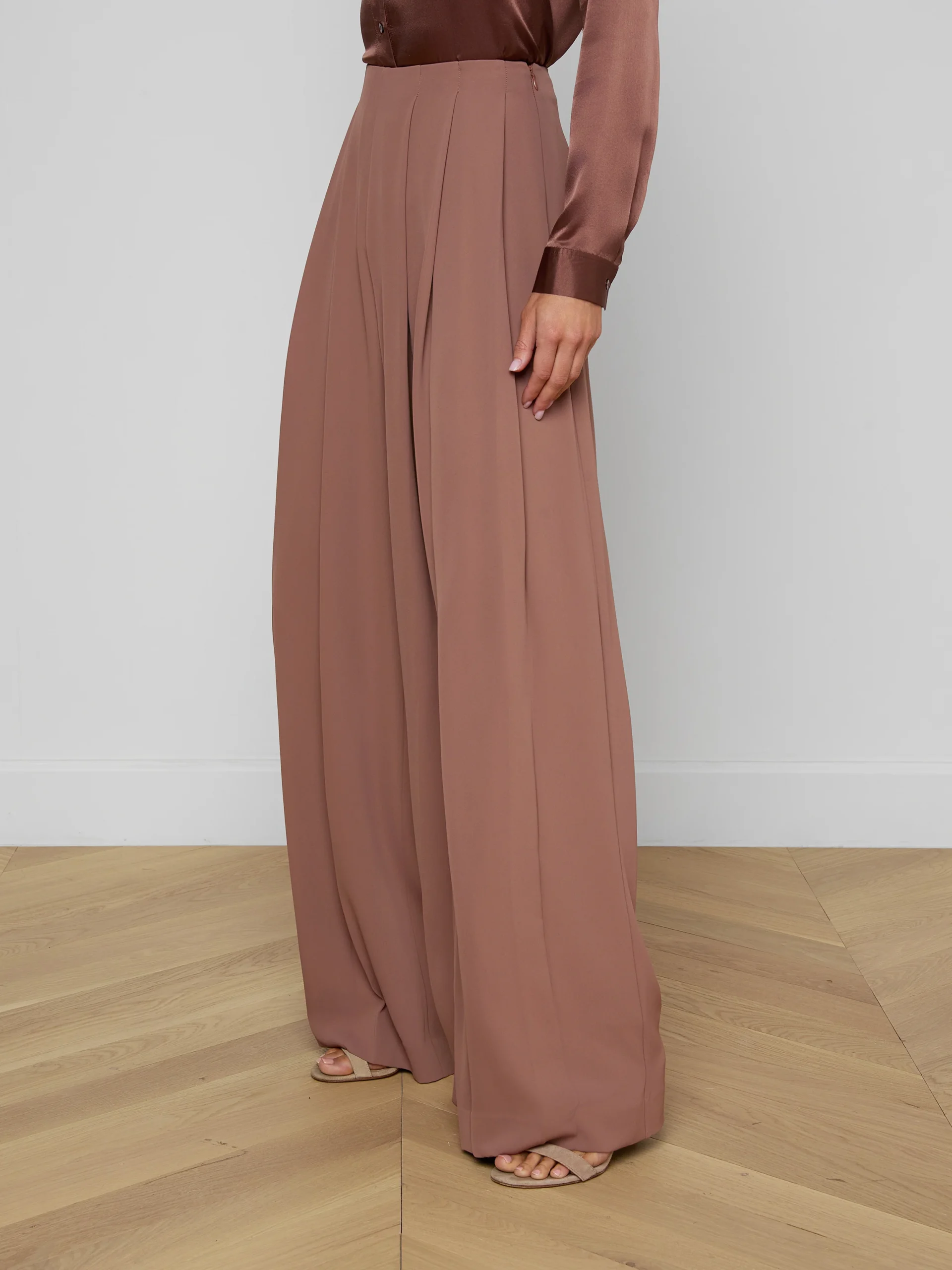 Nova Pleated Wide-Leg Pant
