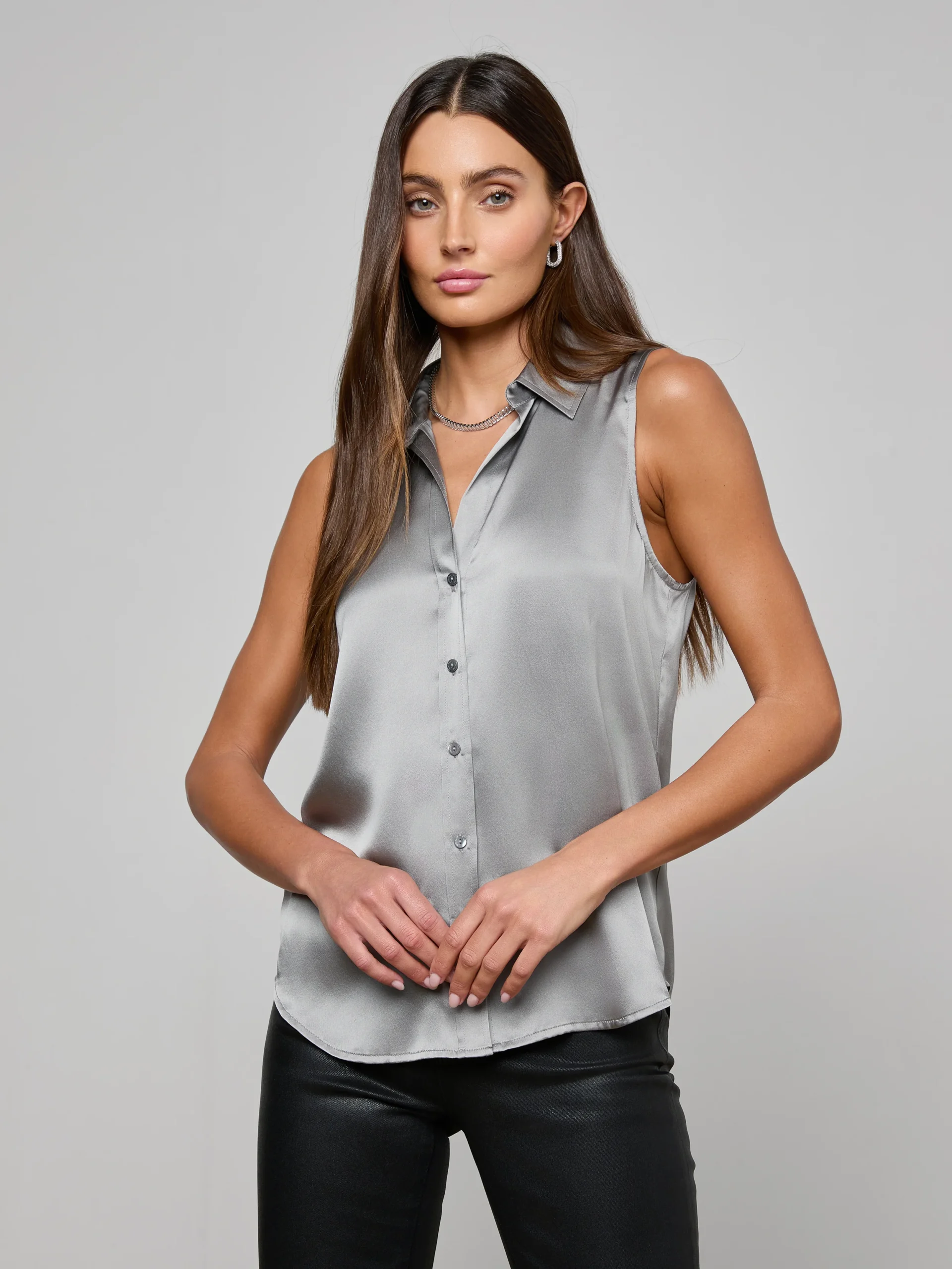 3706-emmy-sleeveless-silk-blouse-2.webp Emmy Sleeveless Silk Blouse