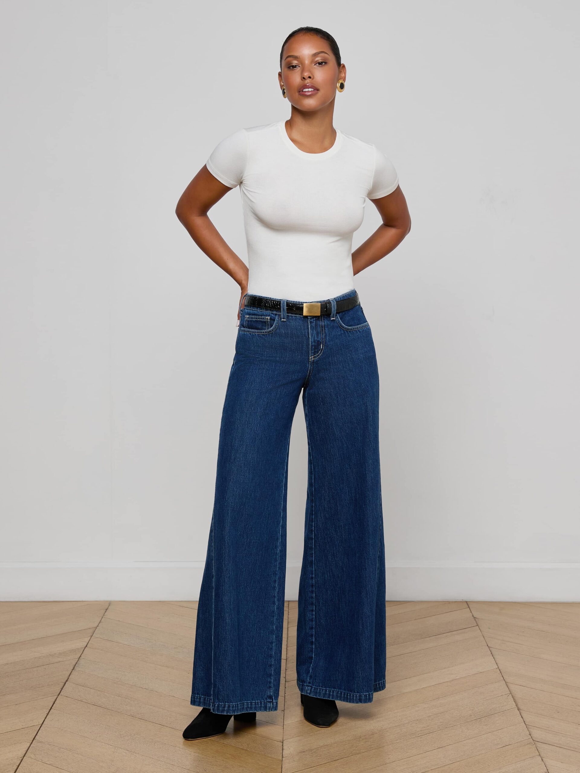 Savina Low-Rise Wide-Leg Jean