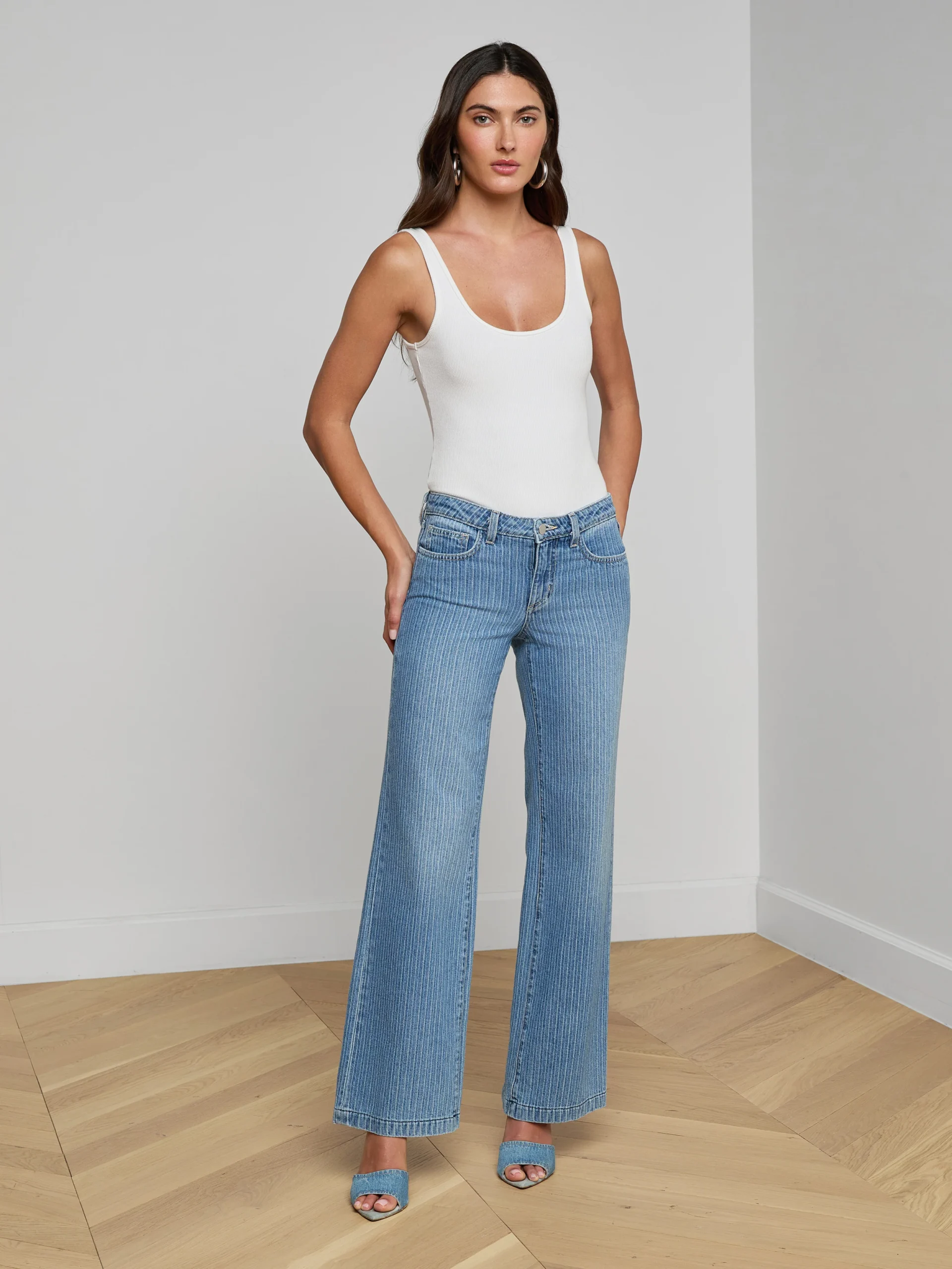 470-joanne-low-rise-wide-leg-jean-1.webp Joanne Low-Rise Wide-Leg Jean