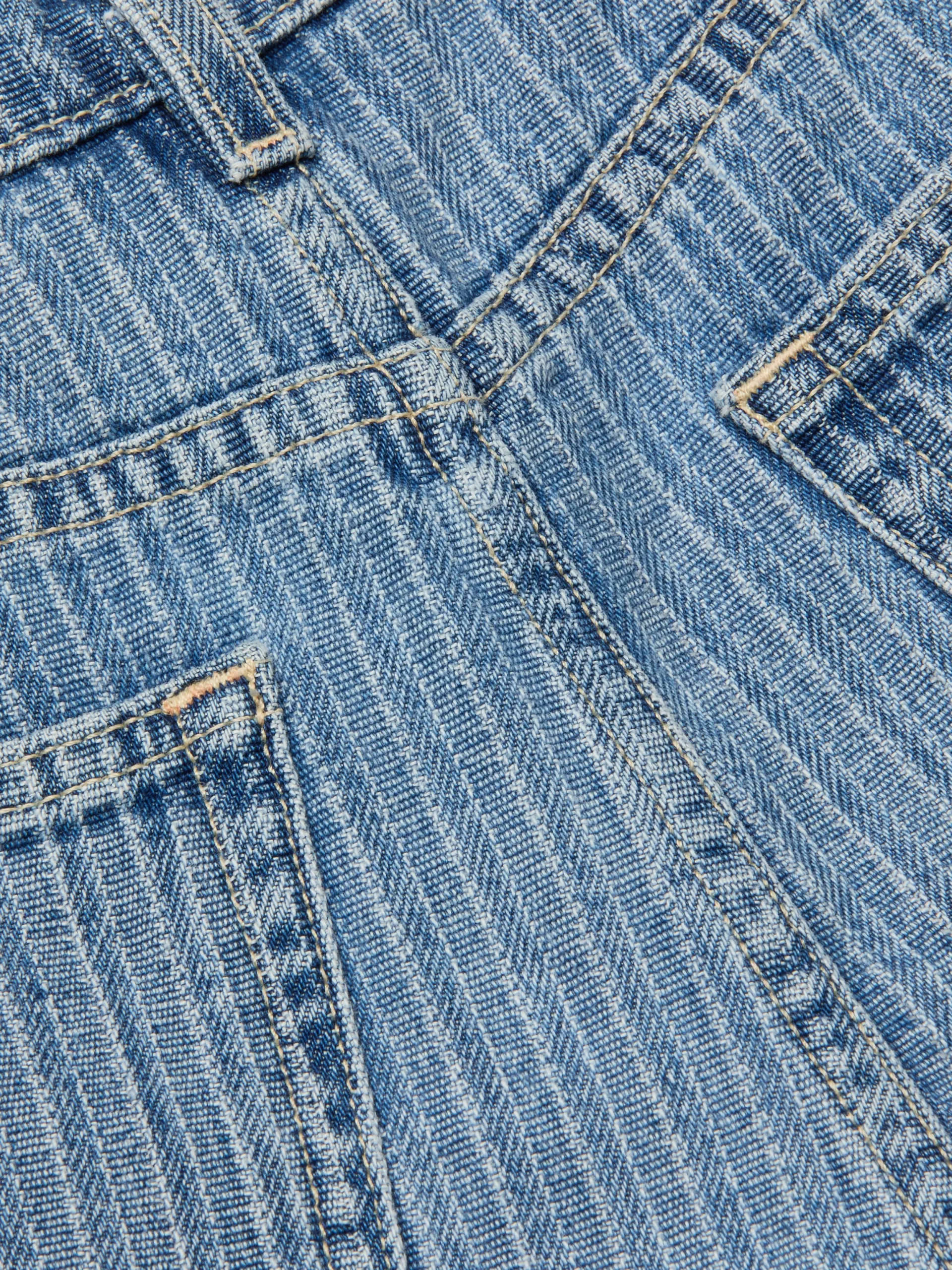 Clark Distressed Jean Short