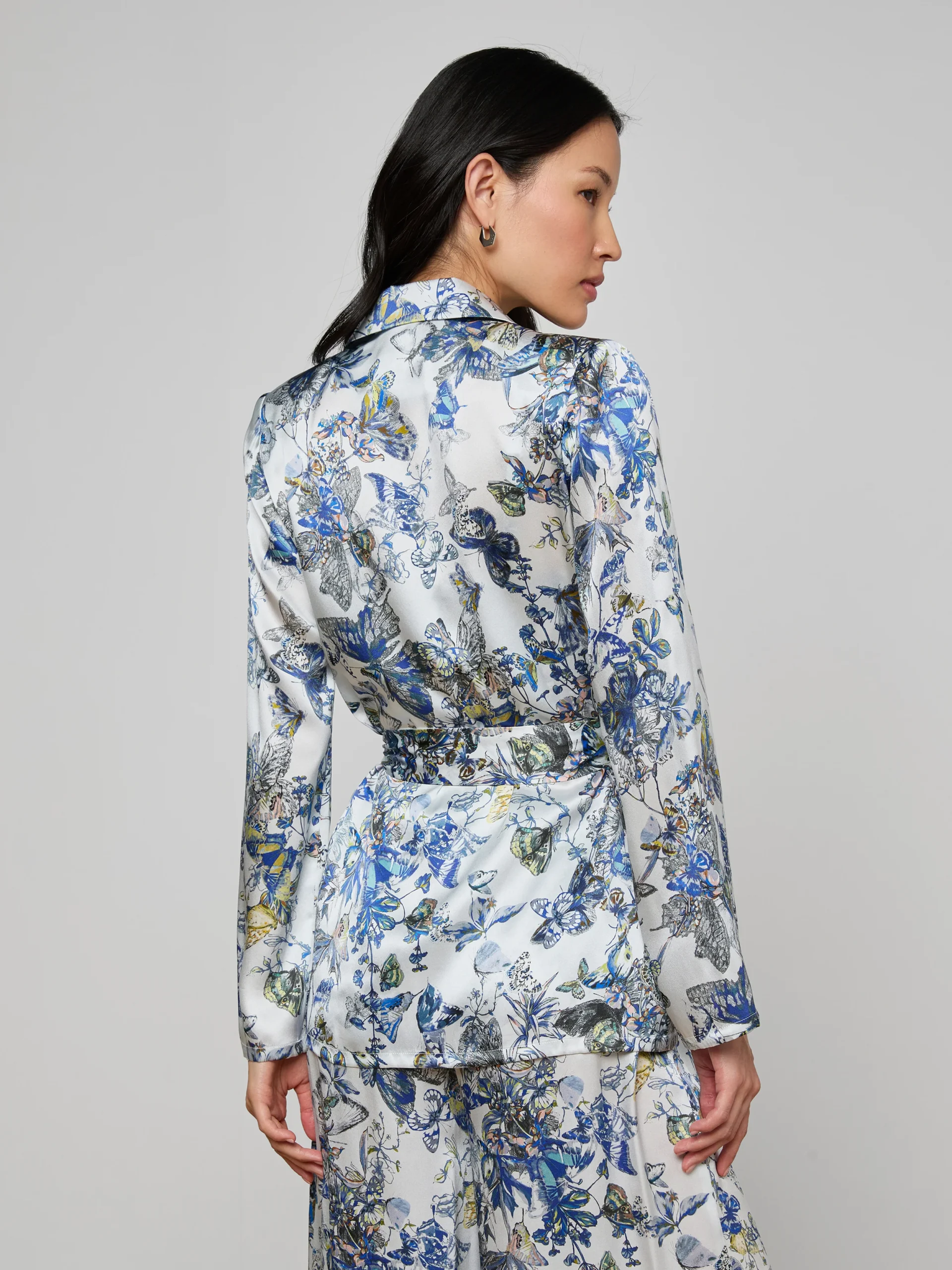 5456-ciara-silk-robe-top-5.webp Ciara Silk Robe Top