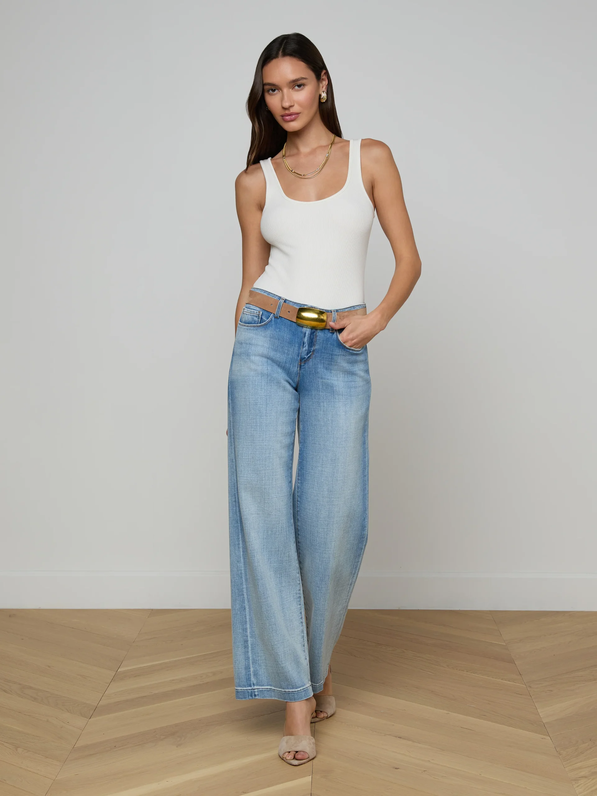 7858-joanne-low-rise-wide-leg-jean-1.webp Joanne Low-Rise Wide-Leg Jean
