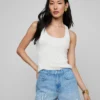 9299-adira-scoopneck-tank-2.webp Adira Scoopneck Tank