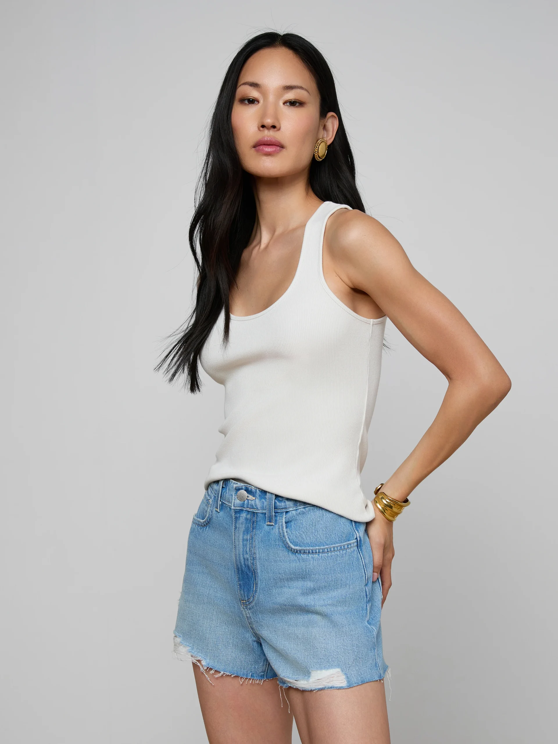 9299-adira-scoopneck-tank-3.webp Adira Scoopneck Tank