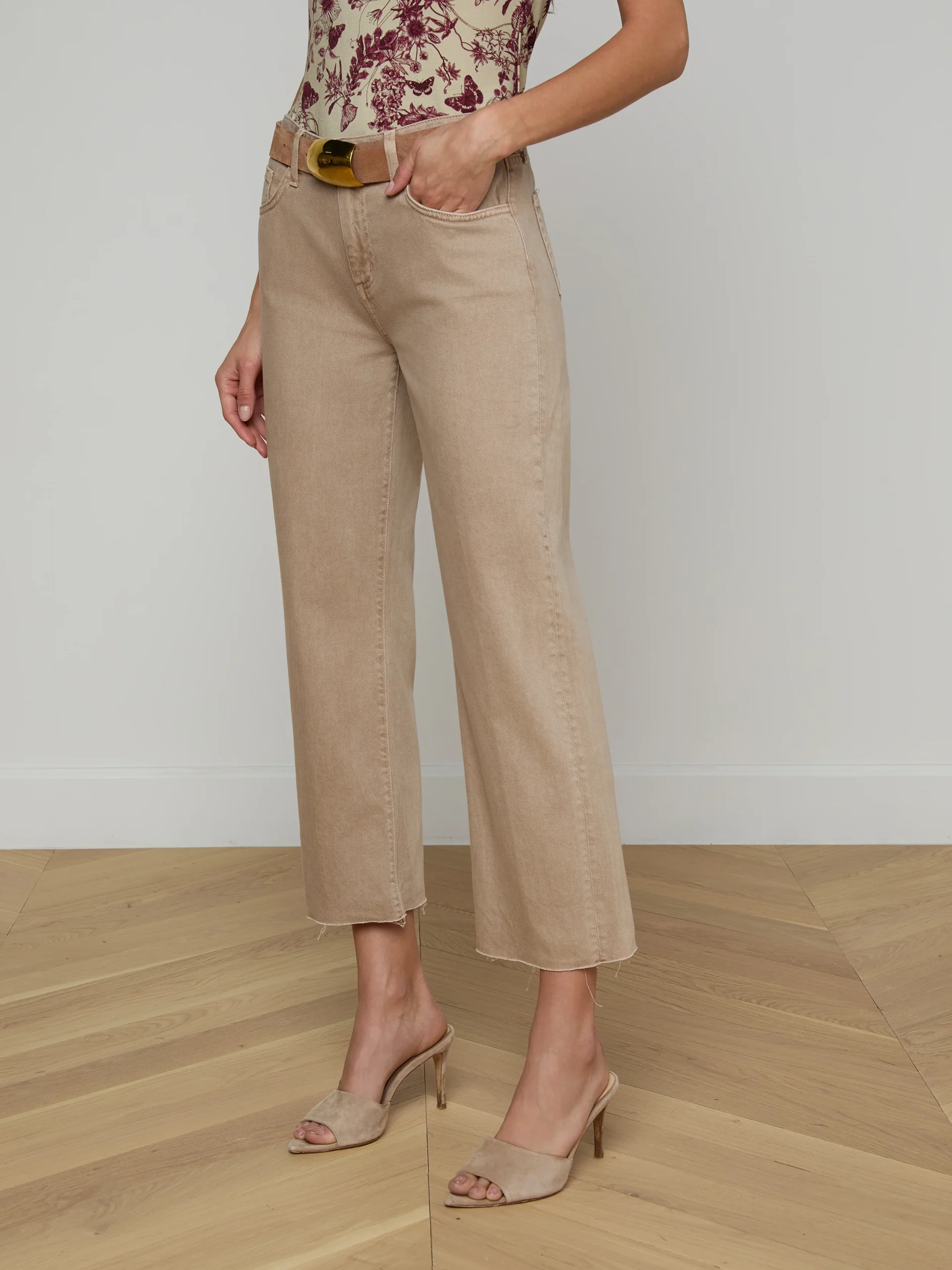 9307-wanda-cropped-wide-leg-jean-4.webp Wanda Cropped Wide-Leg Jean