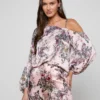 Asami Chain One-Shoulder Blouse